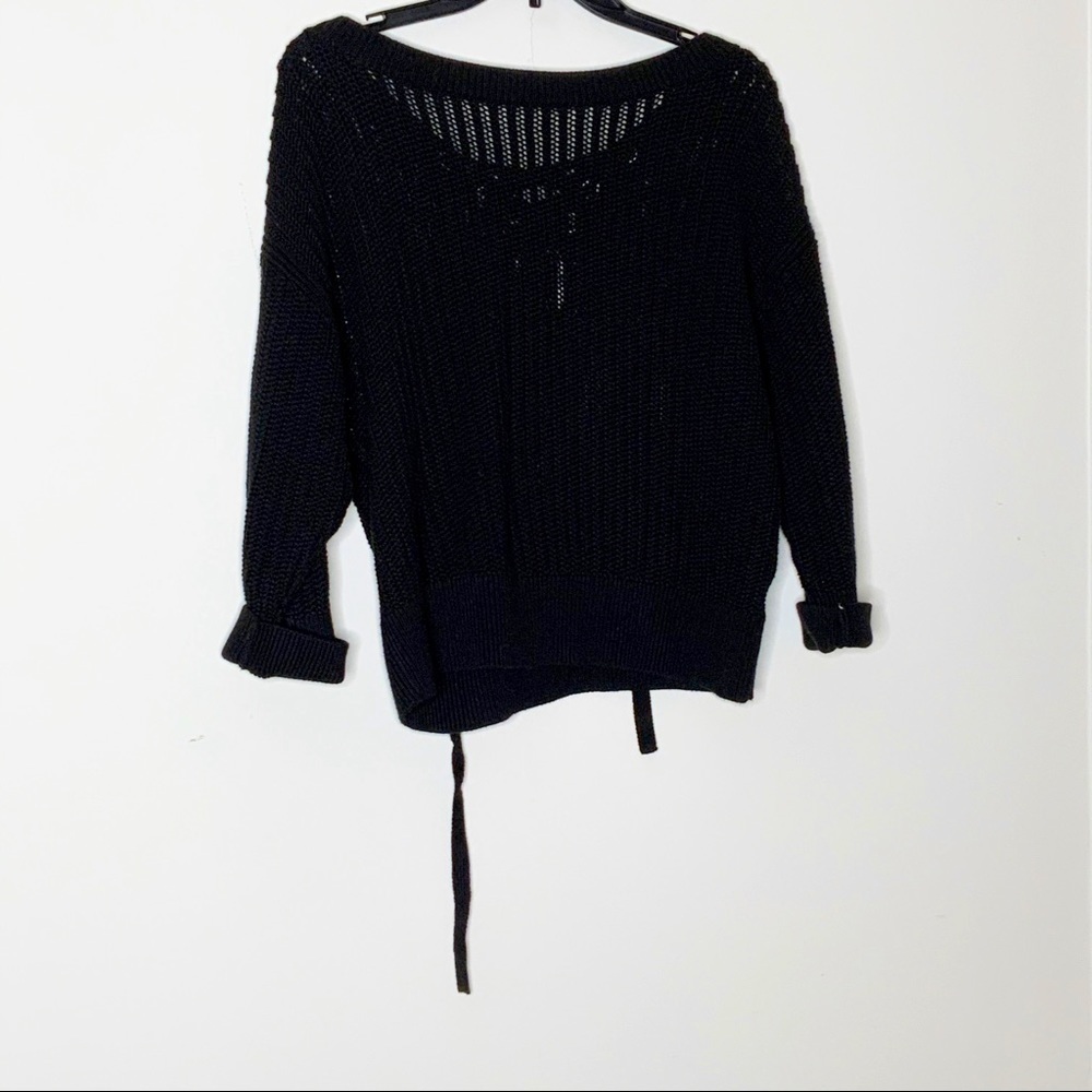 𝅺GAP black long sleeve sweater with back tie. SZ S